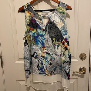 Dana Buchman beautiful flowing floral tropical tank top/blouse.